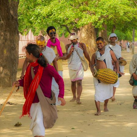Radisson Hotel Vrindavan Bagian luar foto