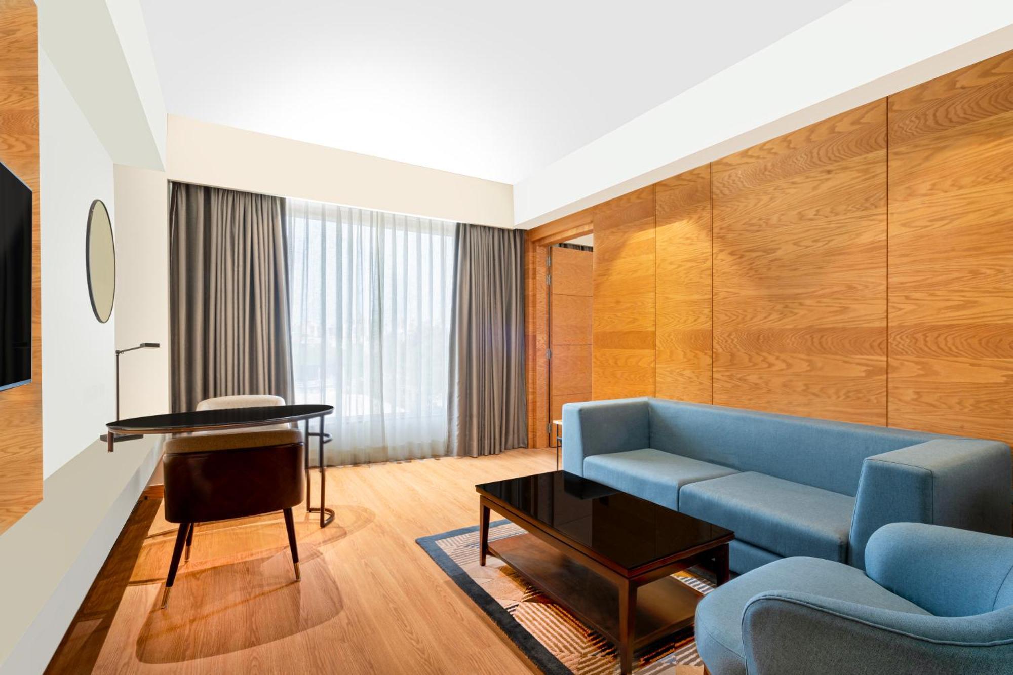 Radisson Hotel Vrindavan Bagian luar foto