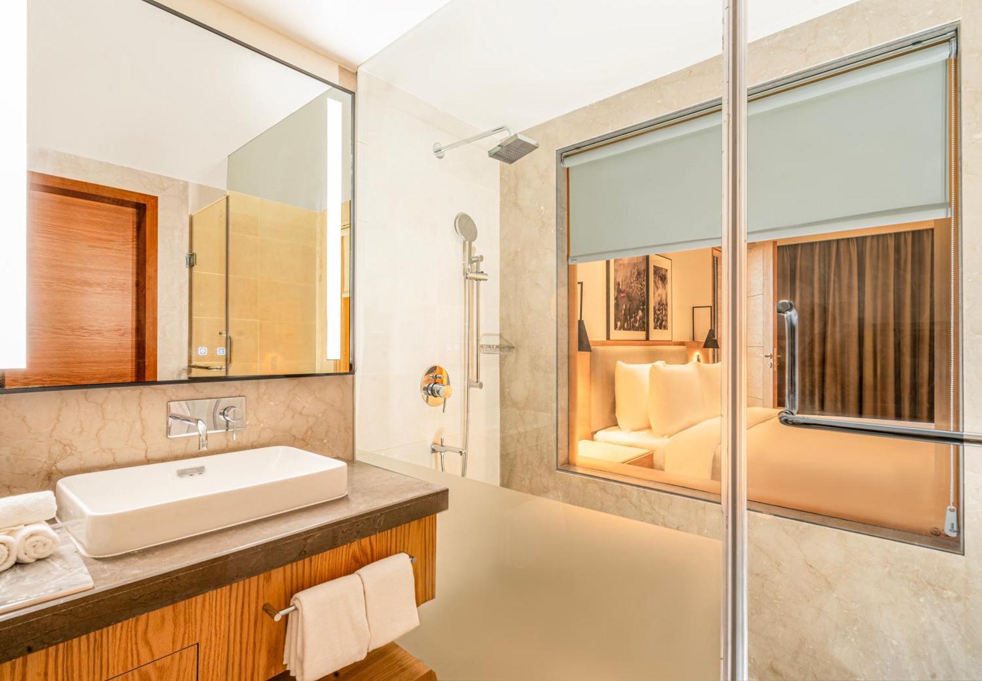 Radisson Hotel Vrindavan Bagian luar foto