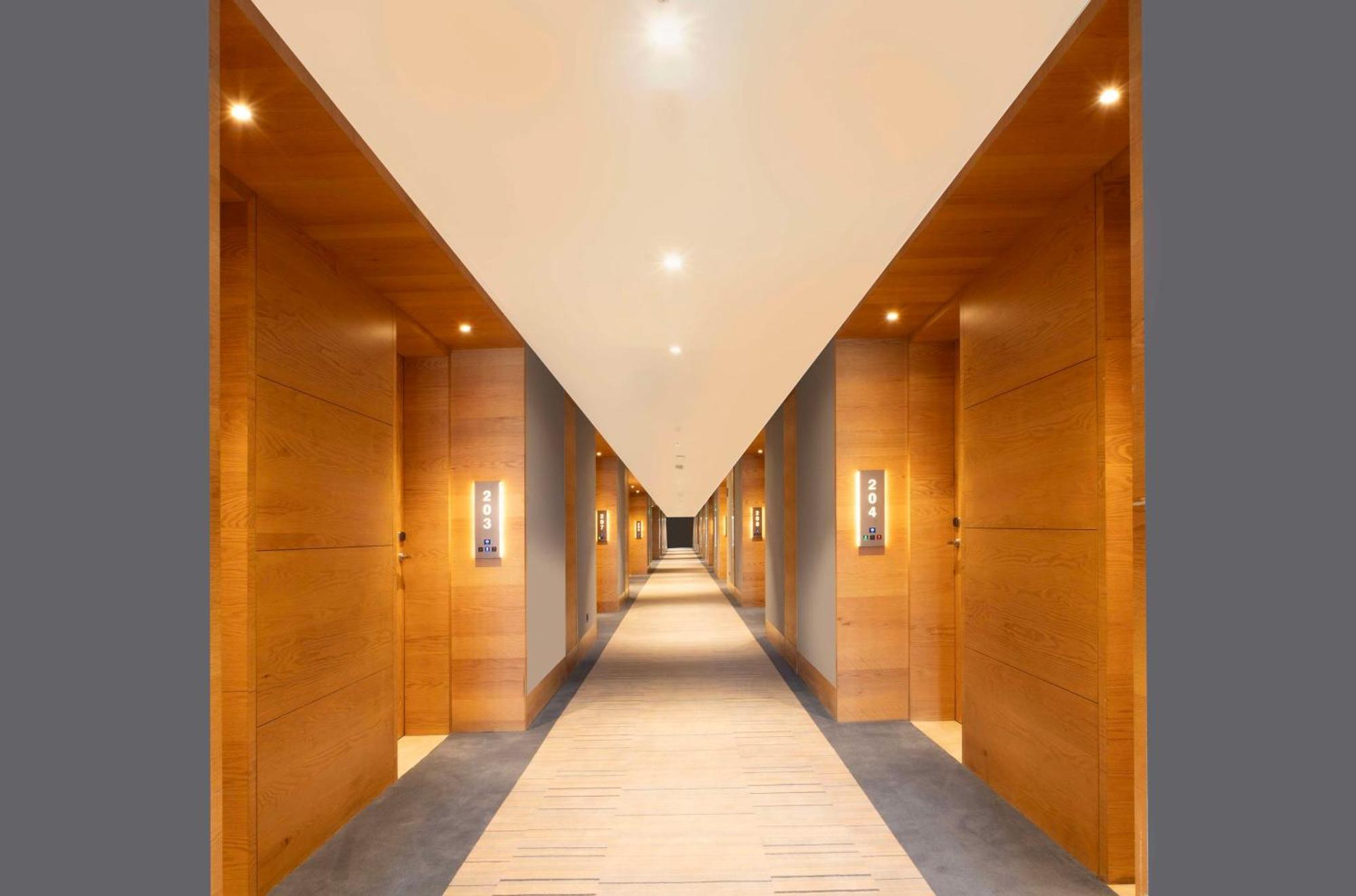 Radisson Hotel Vrindavan Bagian luar foto
