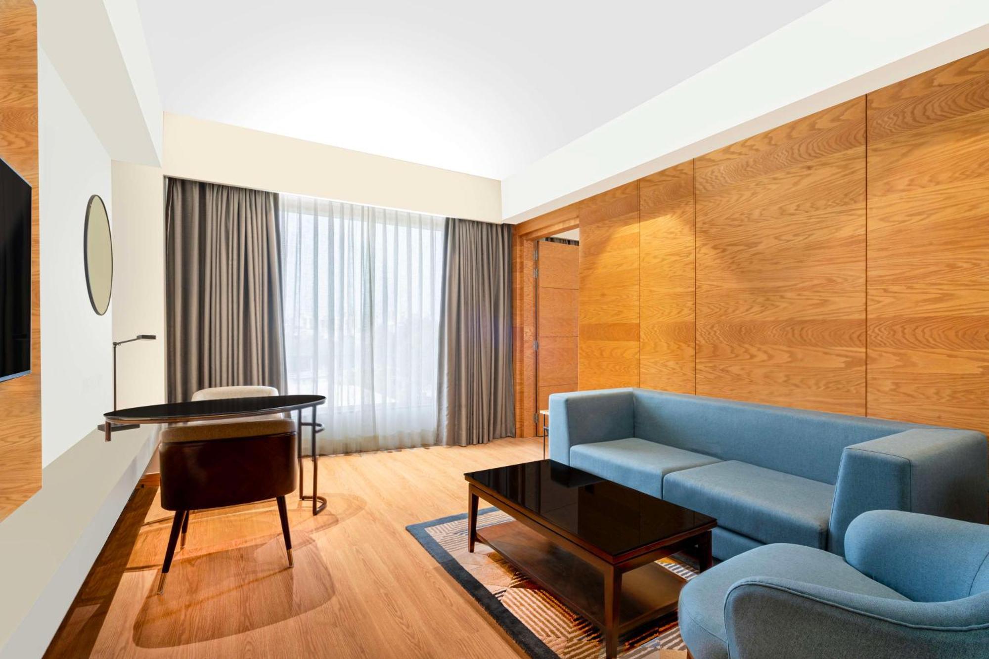 Radisson Hotel Vrindavan Bagian luar foto
