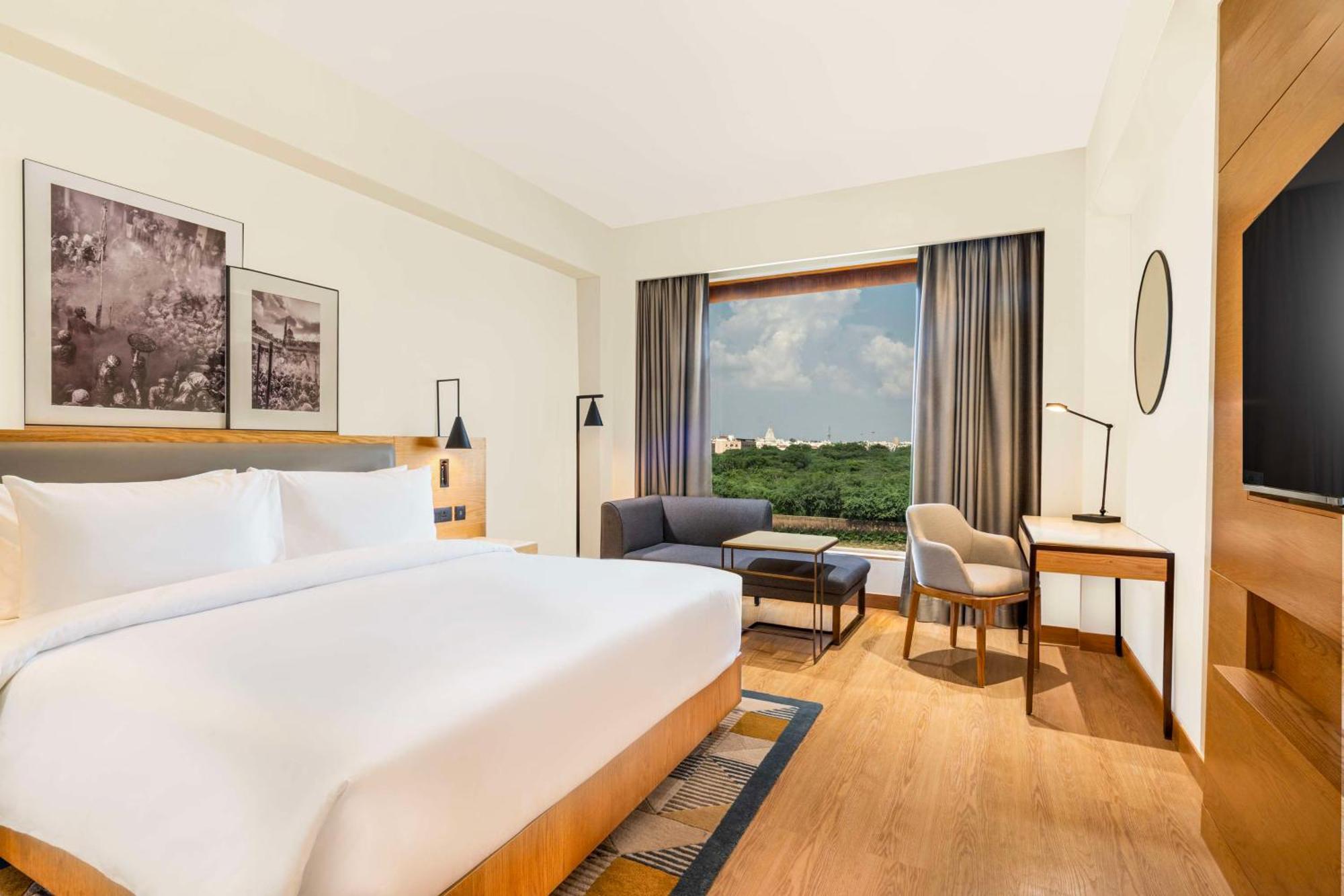 Radisson Hotel Vrindavan Bagian luar foto