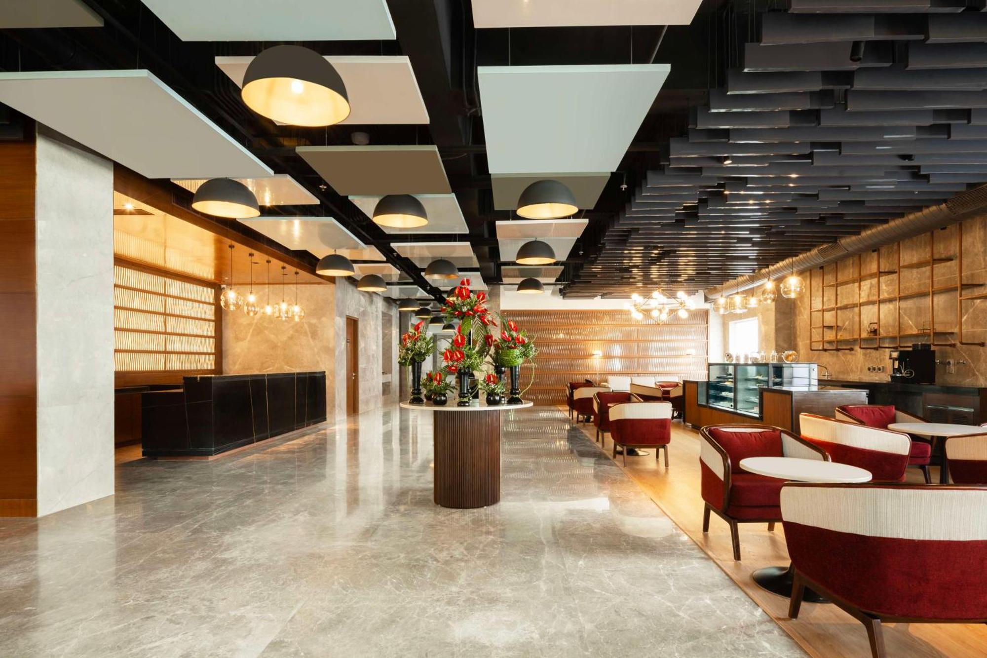 Radisson Hotel Vrindavan Bagian luar foto
